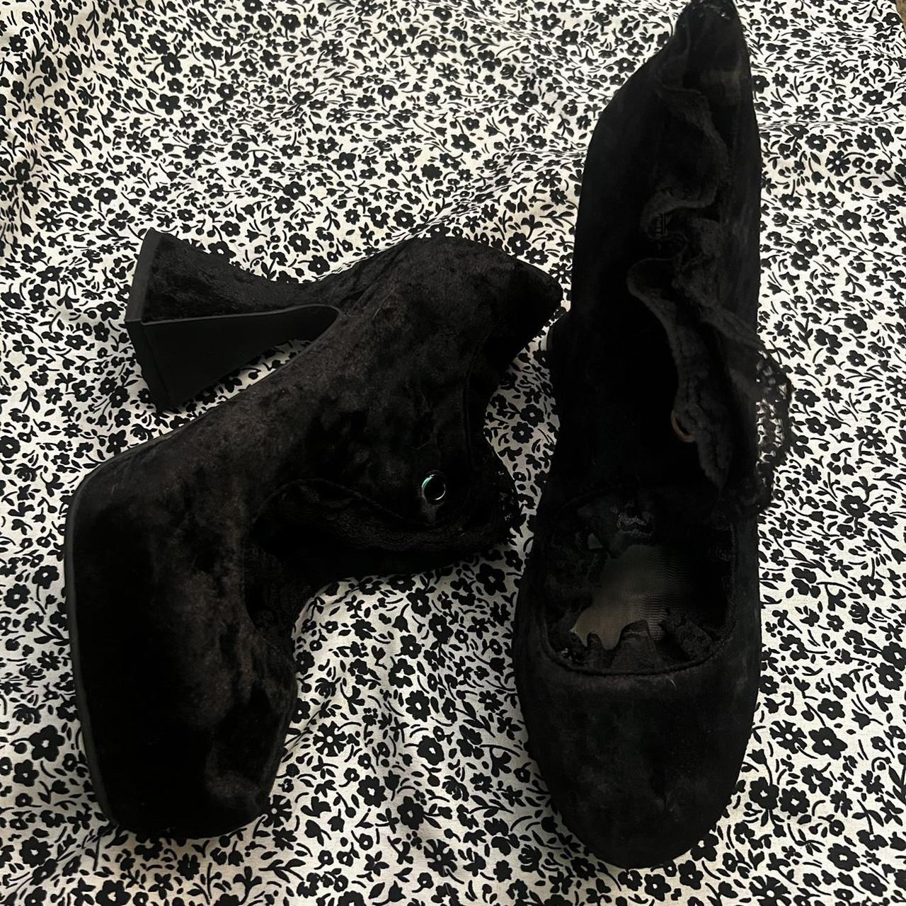 killstar-size-10-heels-missing-ribbon-depop