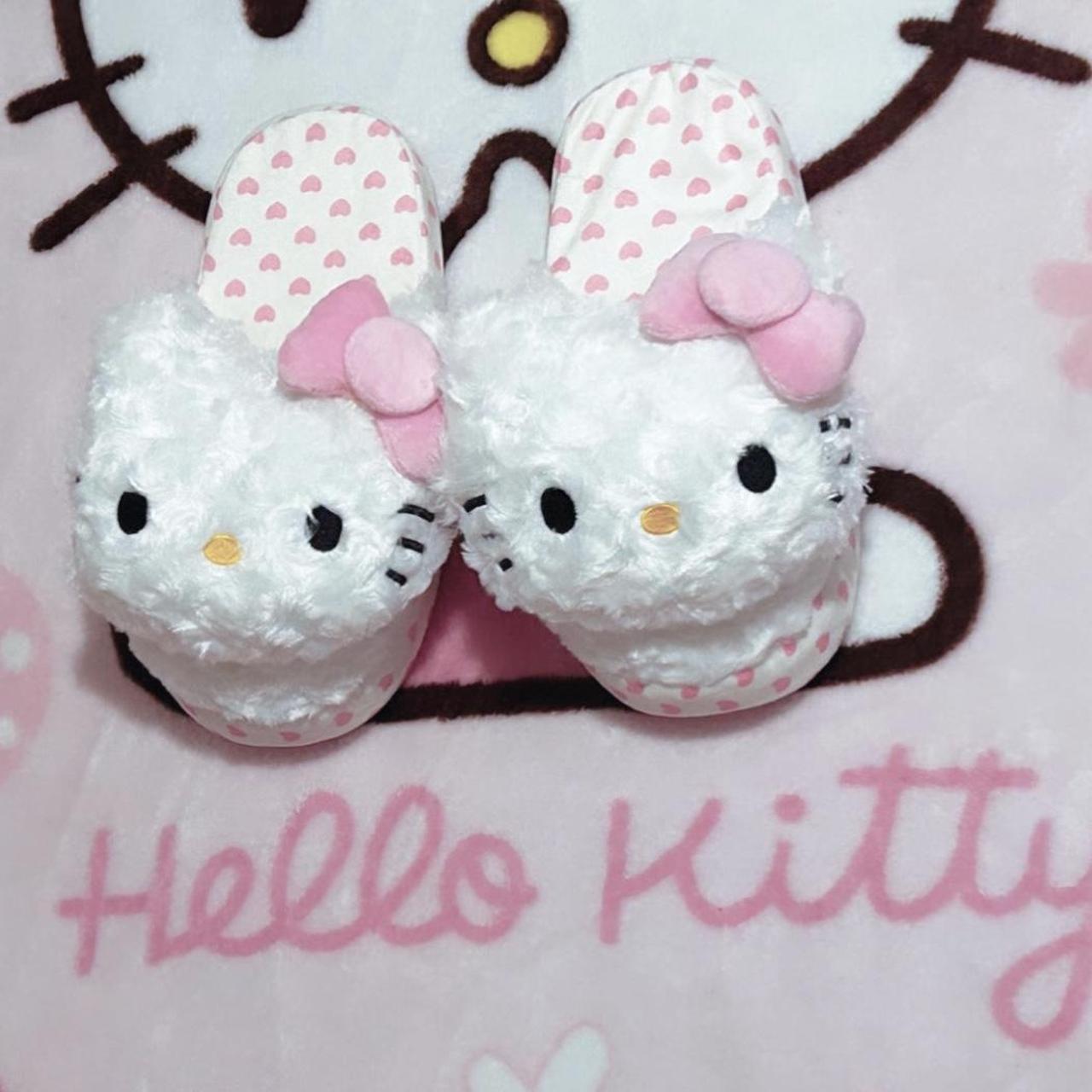 Hello Kitty Women's White and Pink Slippers | Depop