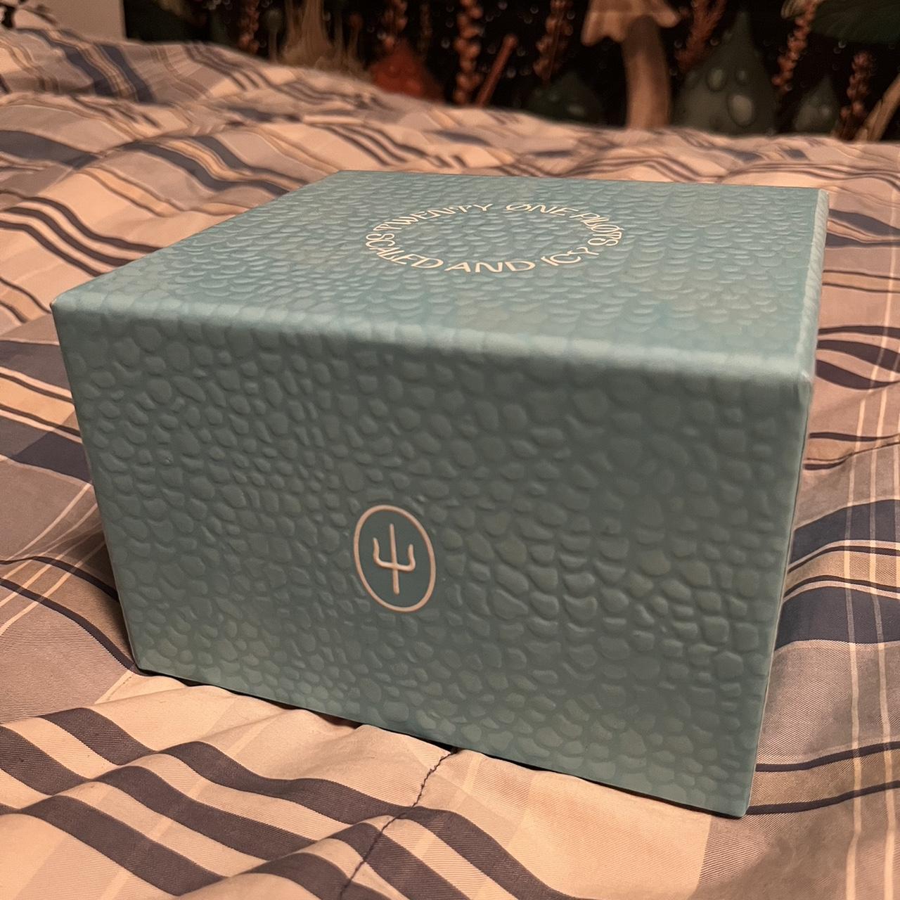 twenty one pilots scaled and icy box set. includes... - Depop