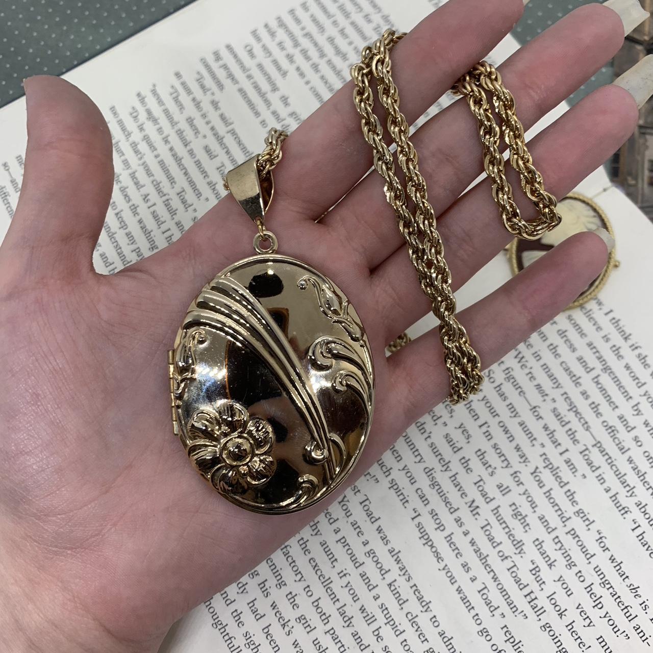 item listed by affinityforjewelry