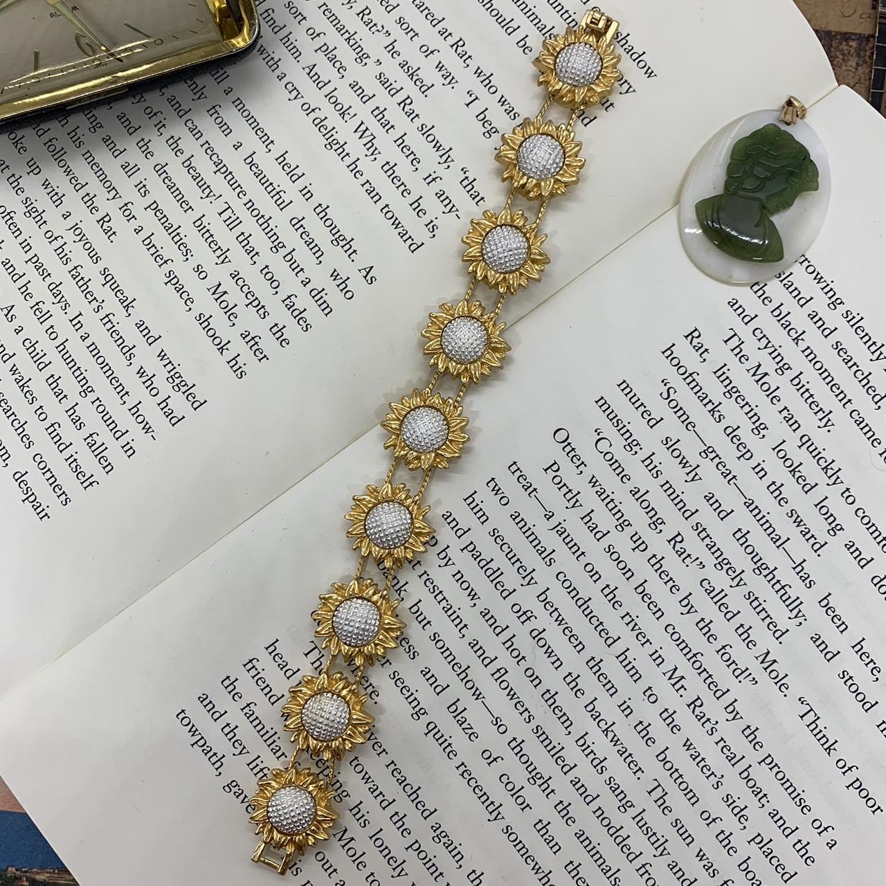 item listed by affinityforjewelry