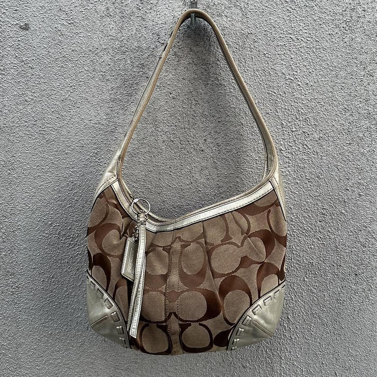 2024 Coach Signature Hobo