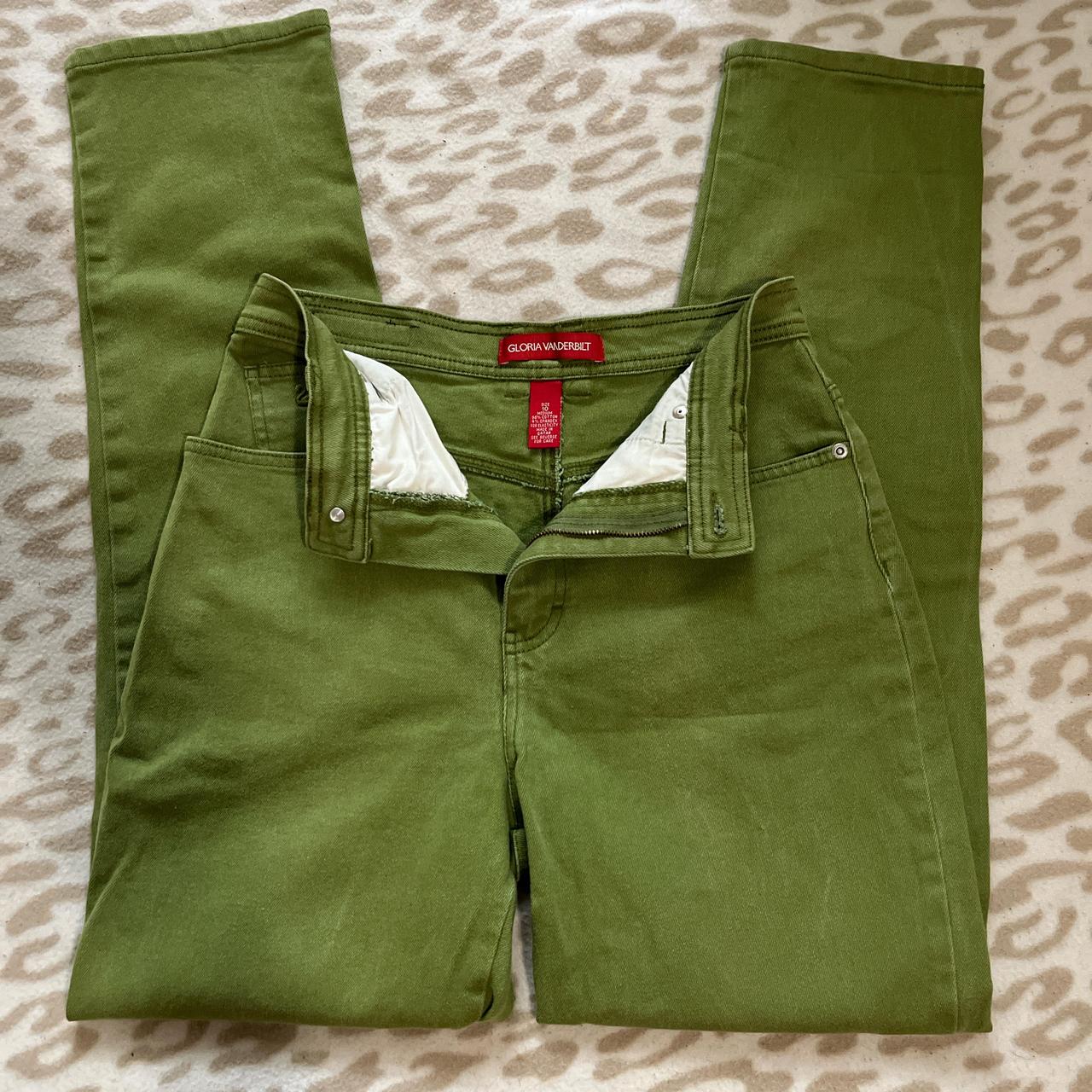 GLORIA VANDERBILT Women's Olive Green Depop