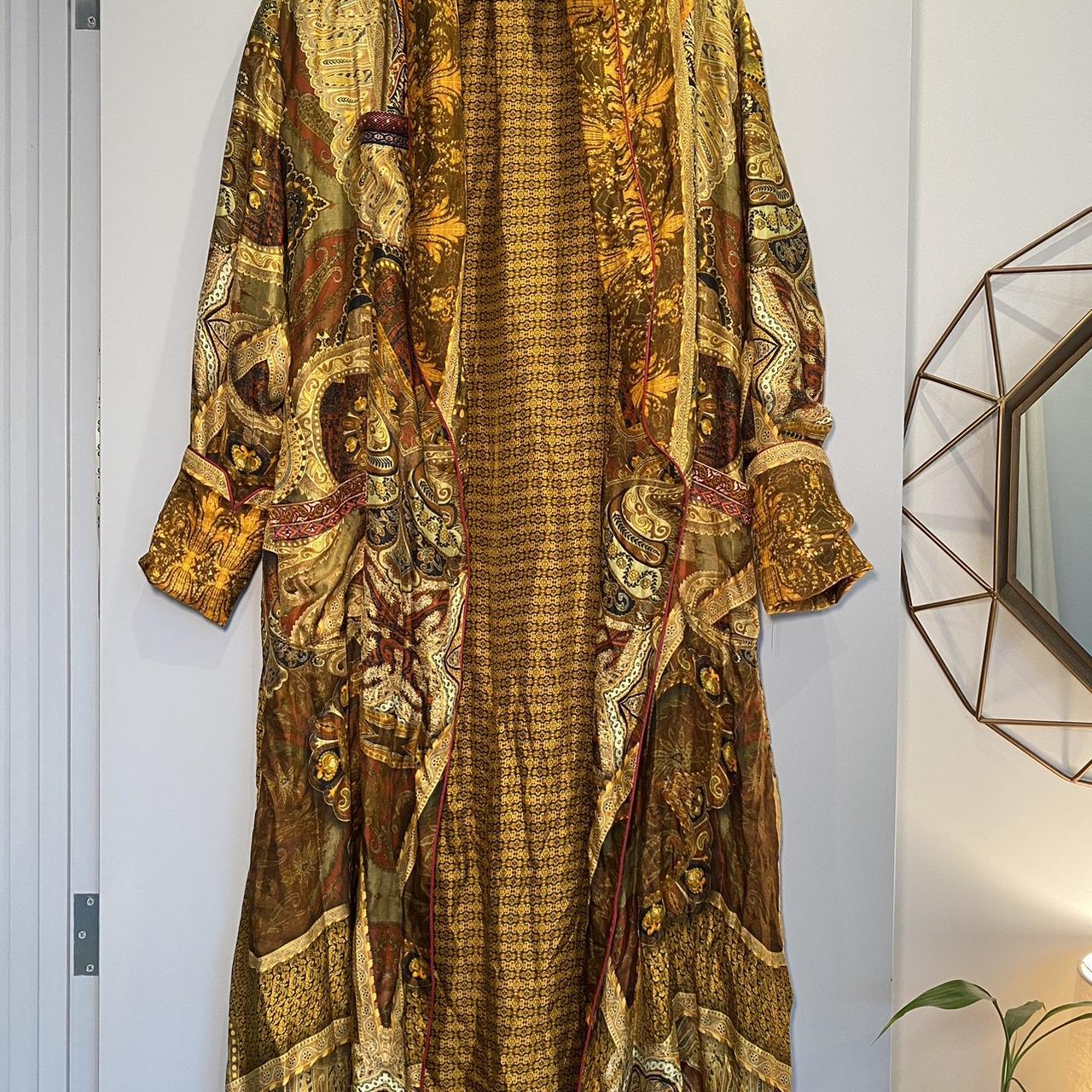 Camilla with Love Vintage Robe fits