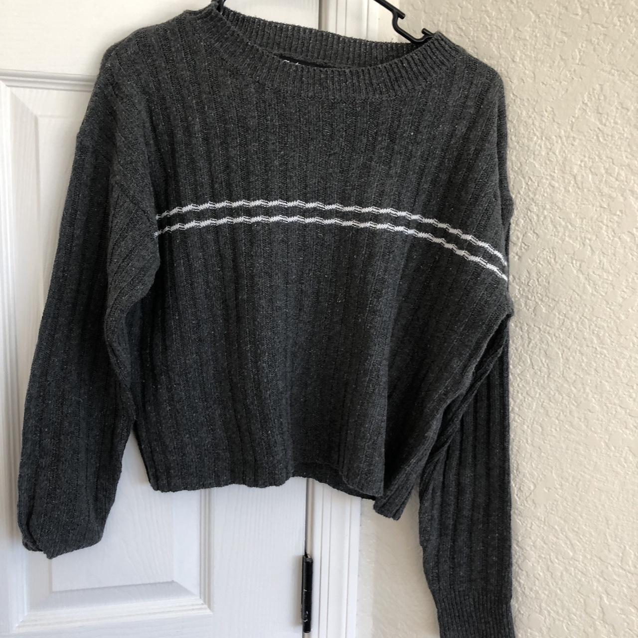 Women's Grey Jumper | Depop