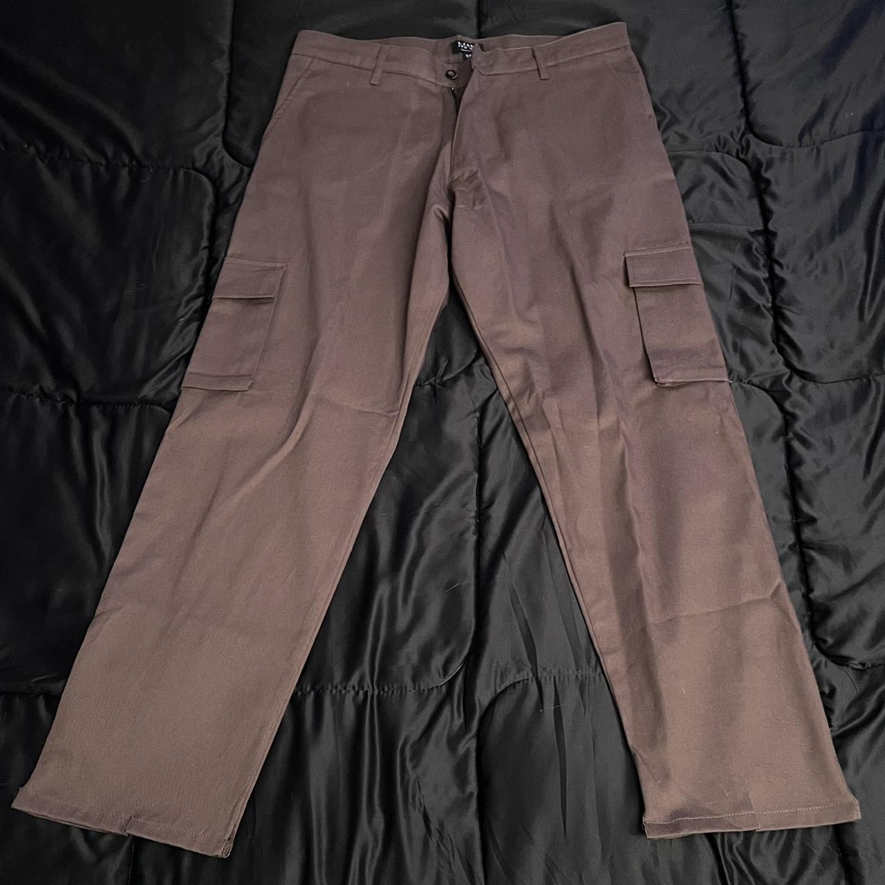 Brown Baggy Cargo Pants BoohooMan • Never really... Depop