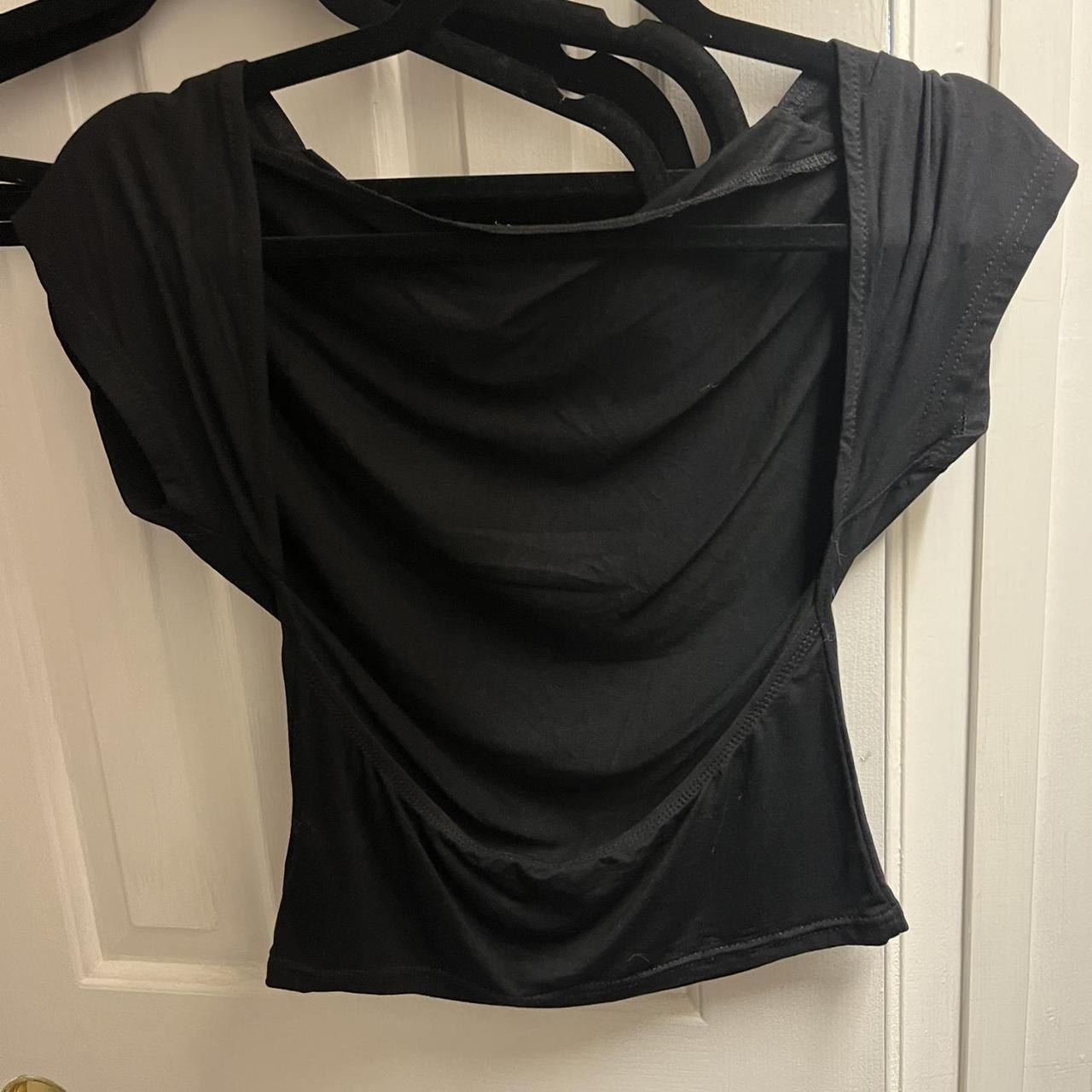 Black backless tee 🖤 So flattering and soft, never... - Depop