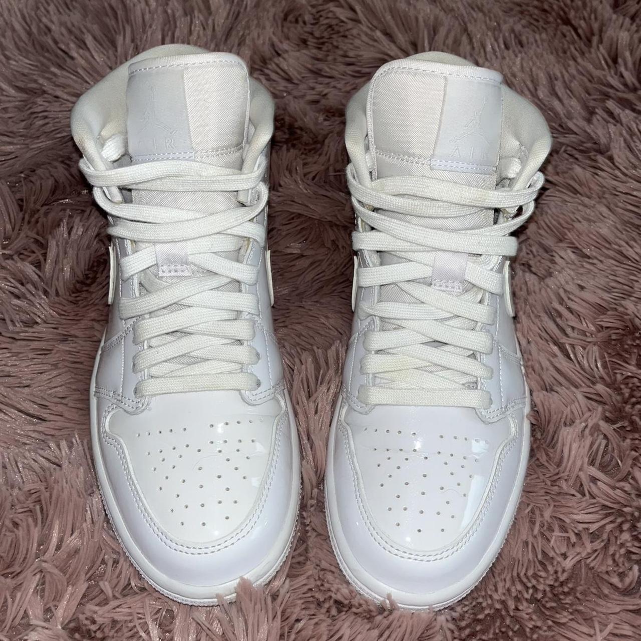 womens air jordan 1 mid triple white