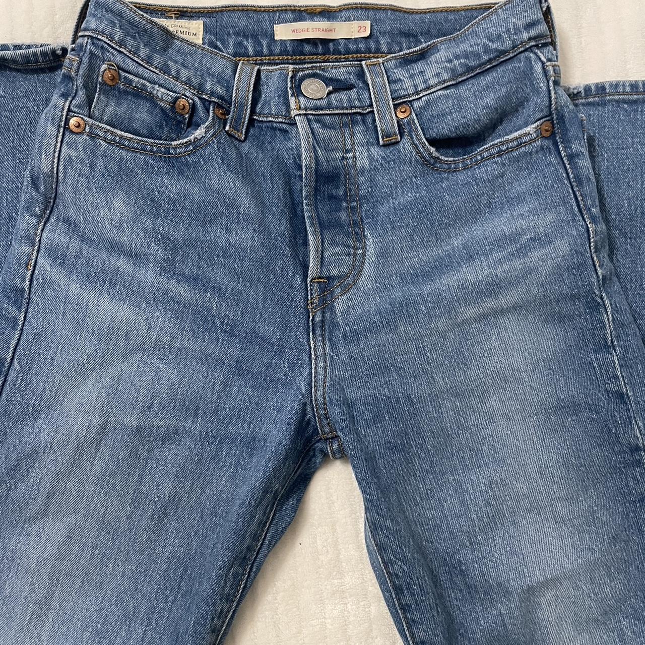 Levi’s wedgie straight jeans/ bought but to small on... - Depop