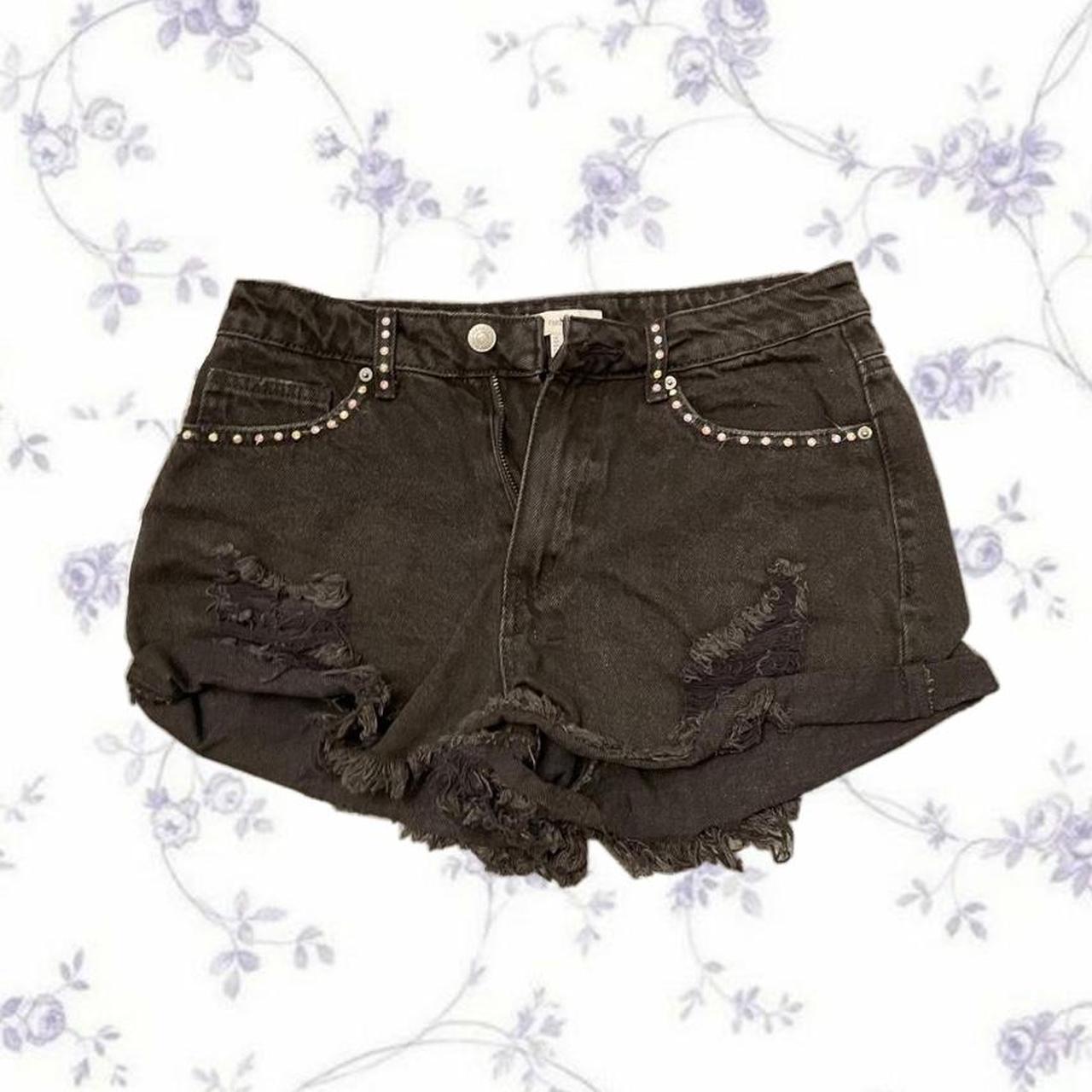 item listed by cutegirlyfitss