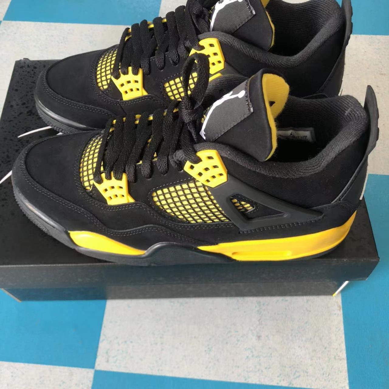 jordan 4 thunder size 11