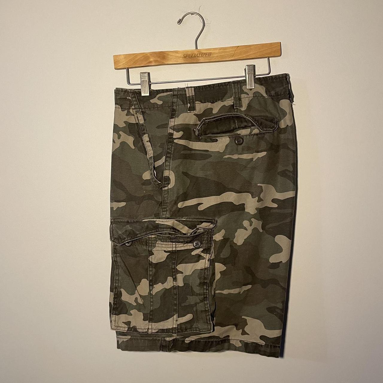 Faded Glory Camo Shorts Size 42” Waist #baggy... - Depop