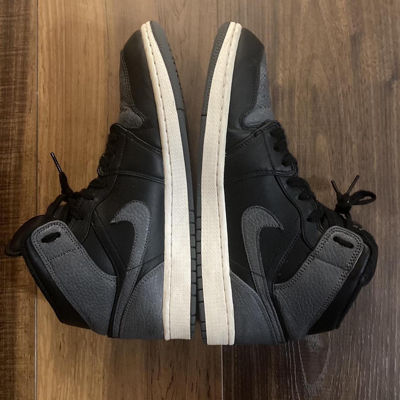 black and red air jordan 1 retro