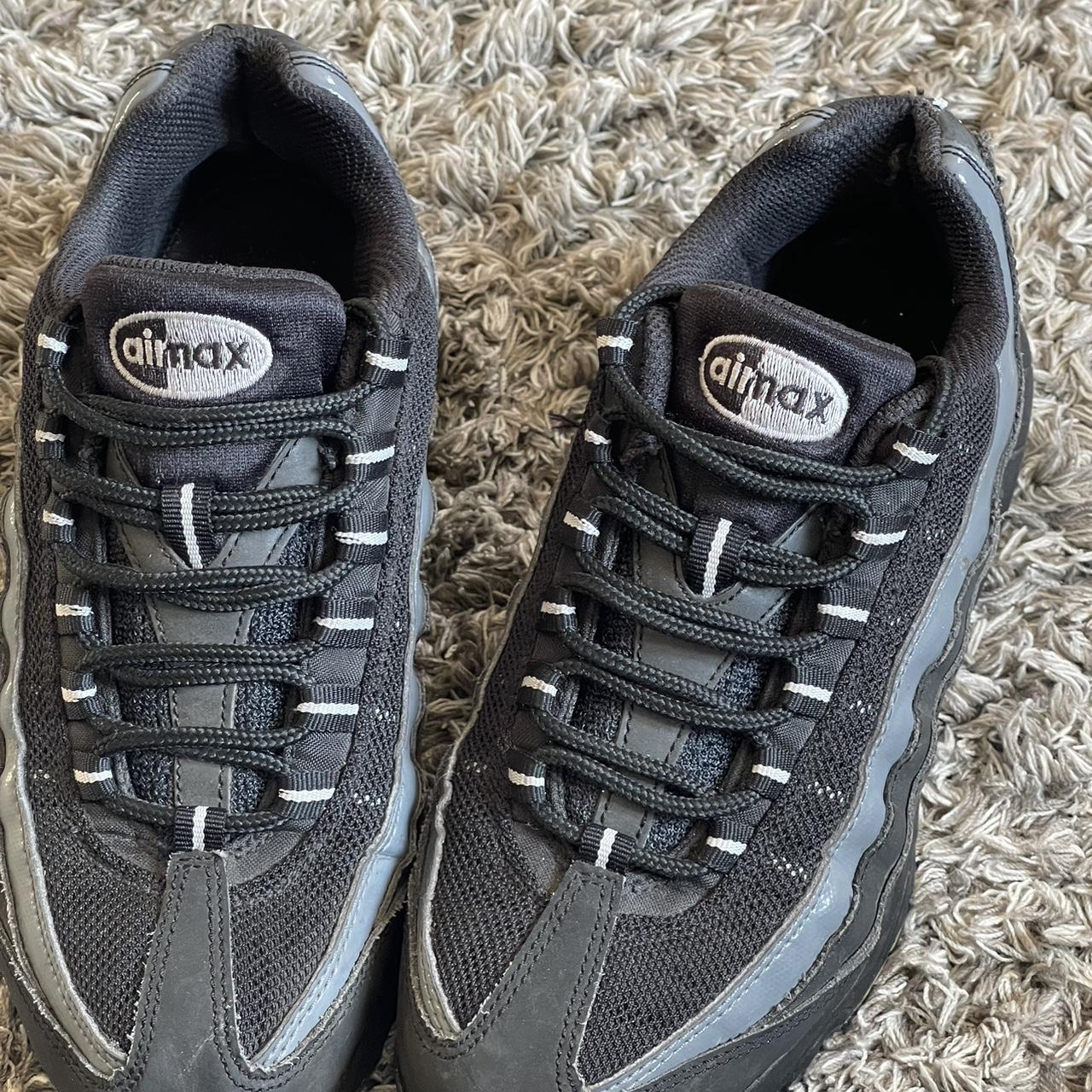 ladies nike airmax trainers