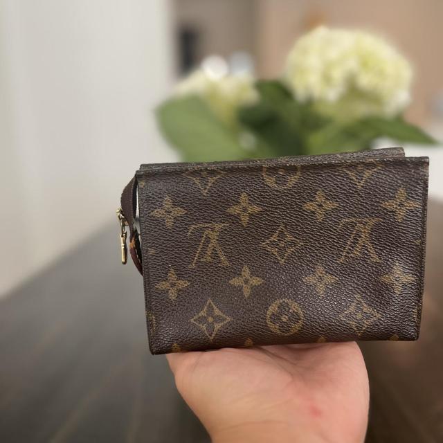 Vintage Louis Vuitton toiletry pouch 15 100% authentic - Depop