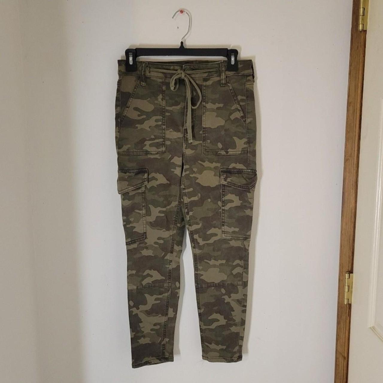 American Eagle Women's Camo Super Hi-Rise Jegging