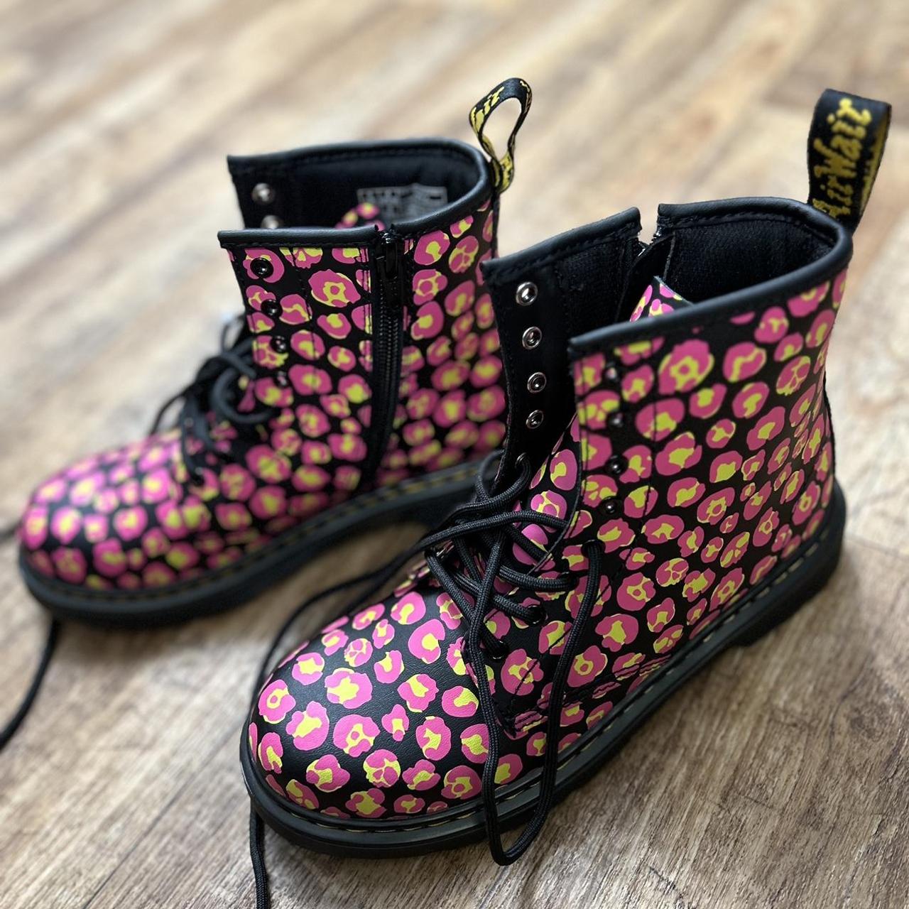 Dr martens 1460 skull best sale