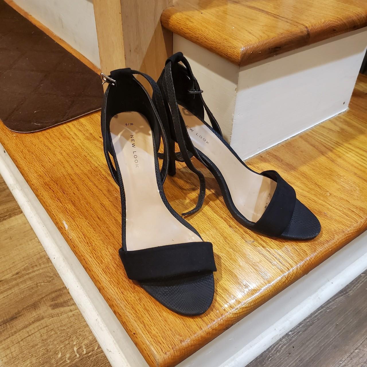 Plain black heels deals