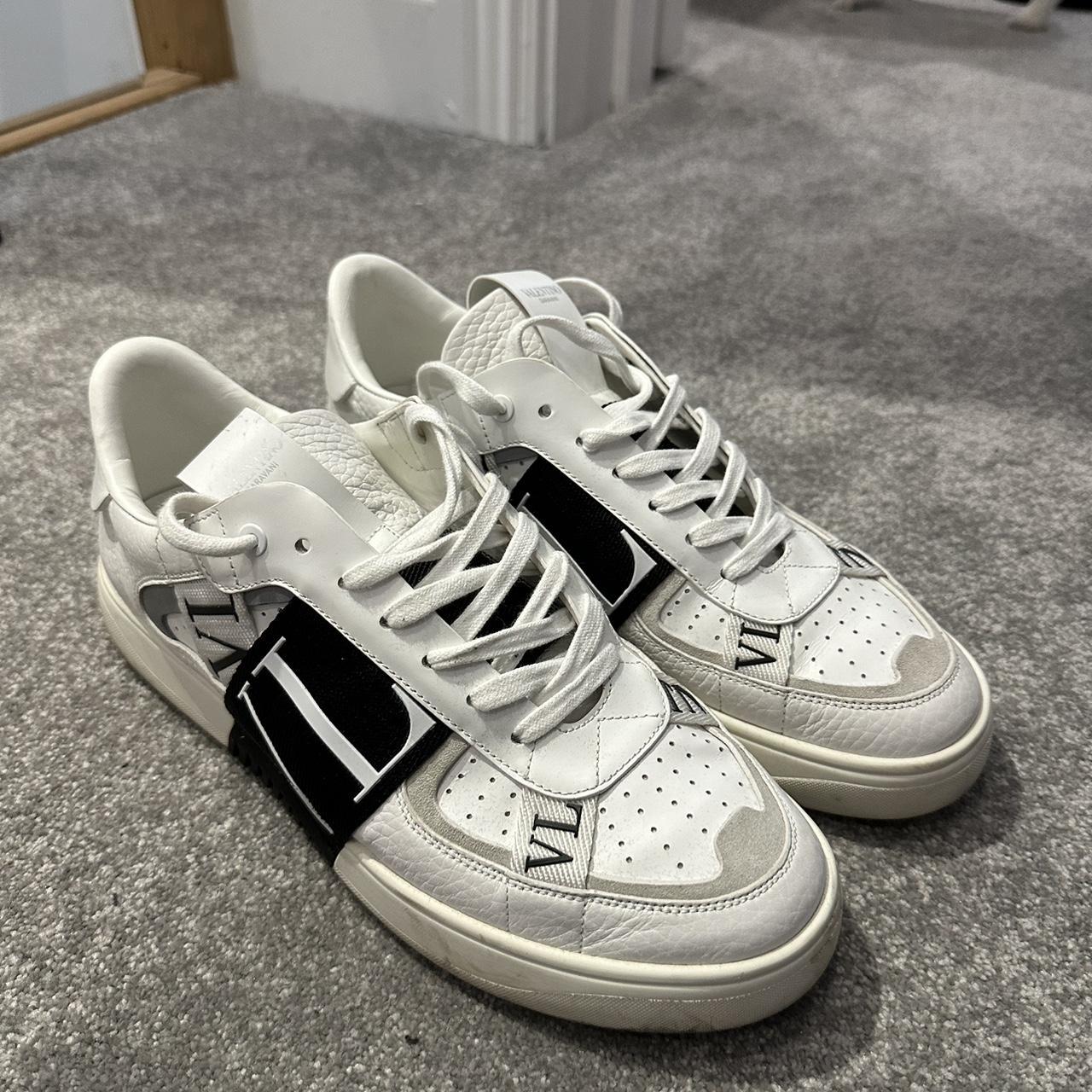 mens navy valentino trainers