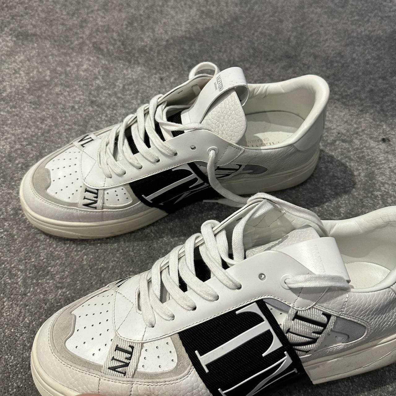 mens trainers valentino