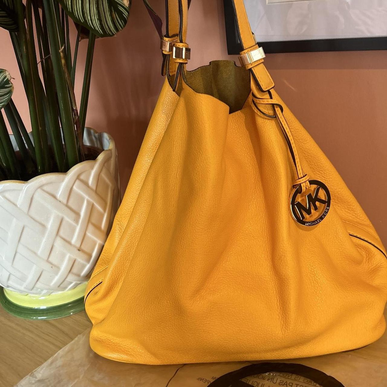 Michael Kors yellow shoulder outlet bag