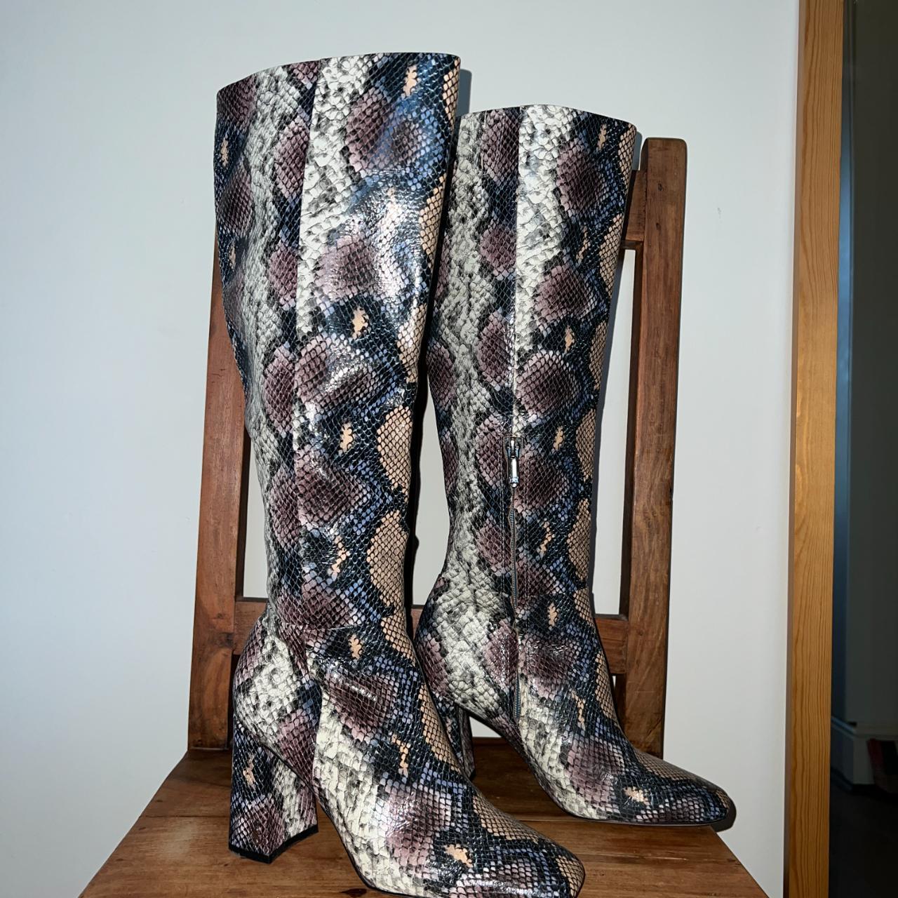 Sam Edelman Clarem Snakeskin Knee High boots. Size