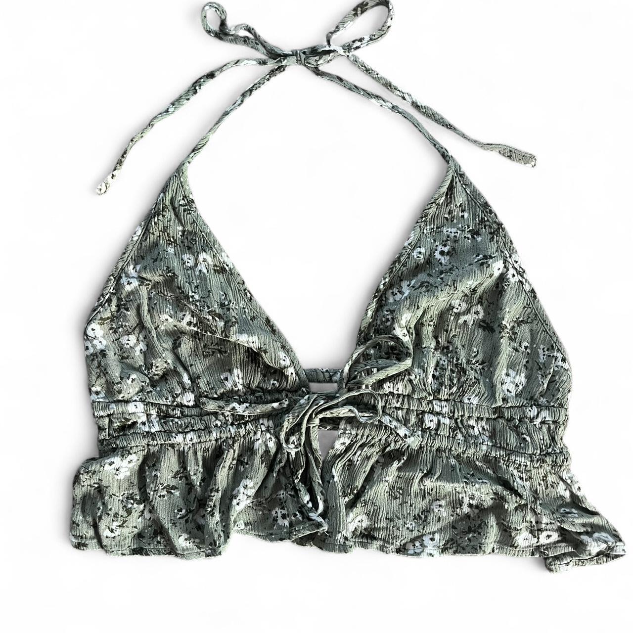 item listed by novenascloset