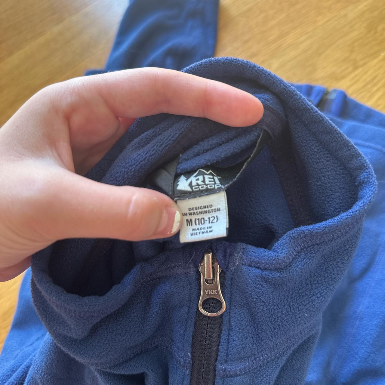 YOUTH REI JACKET!!⭐️⭐️⭐️ Outer pockets have... Depop
