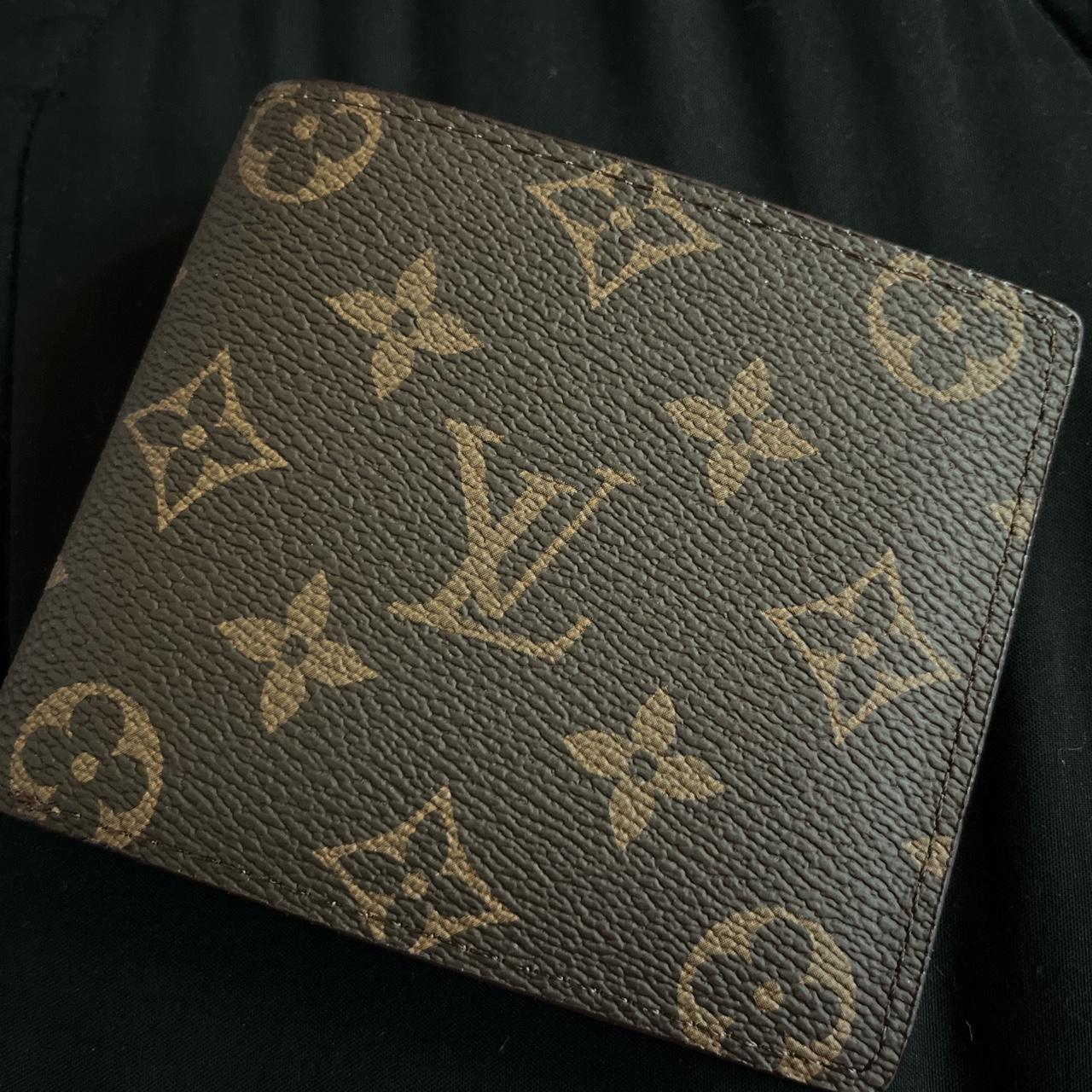 [brand new] Louis Vuitton Leather Wallet Men