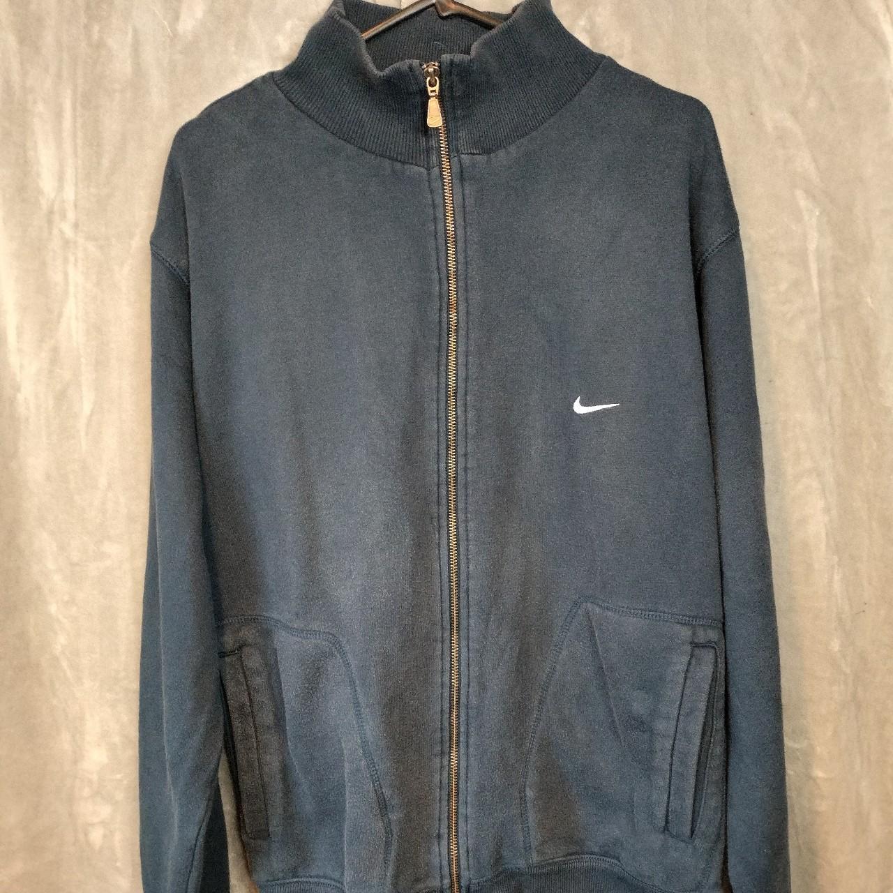 HOT VINTAGE NIKE ZIP UP JACKET🔥 This fashionable... - Depop