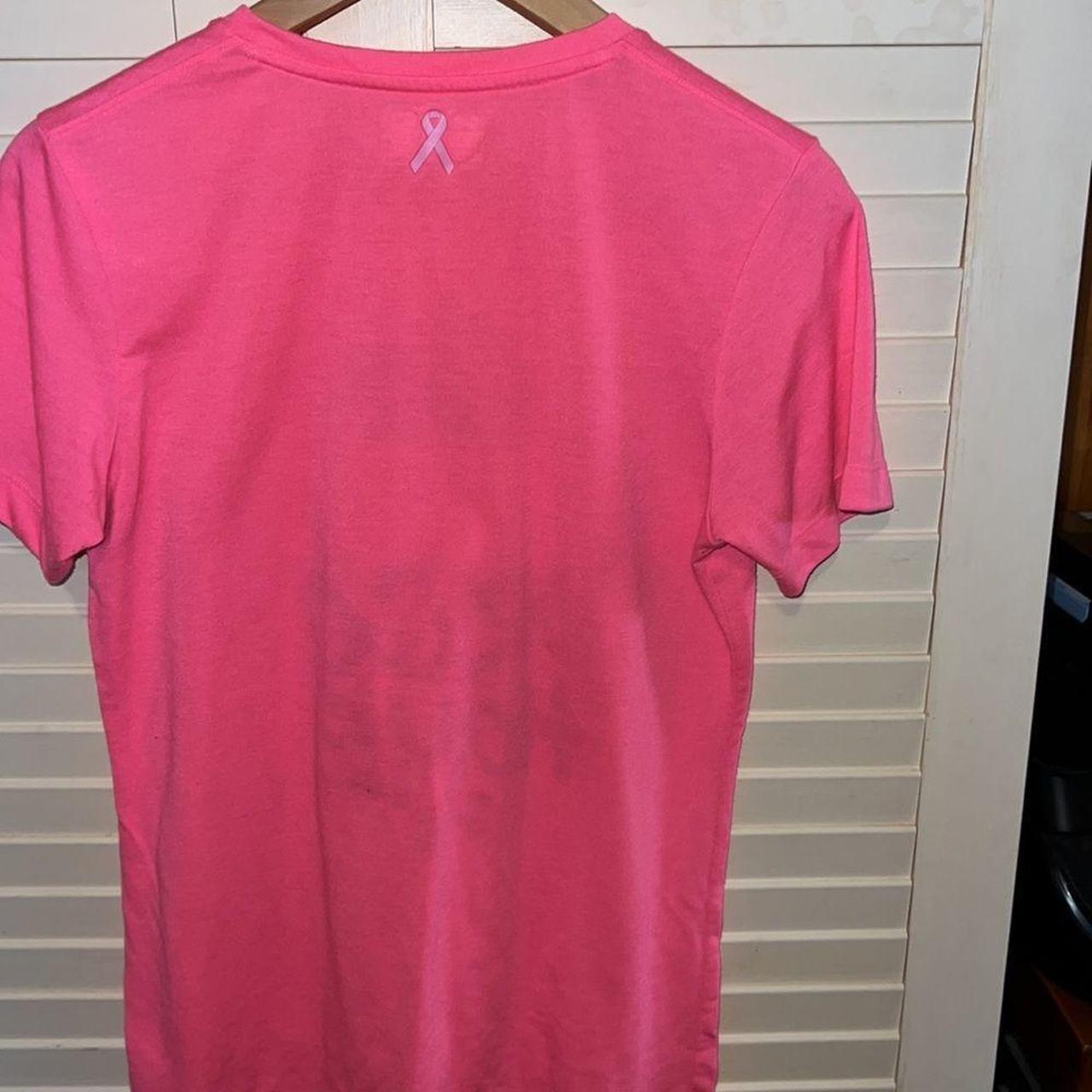 Under Armour Womens XS Semi-Fitted Heat Gear T-shirt Gray/Pink Breast Cancer
