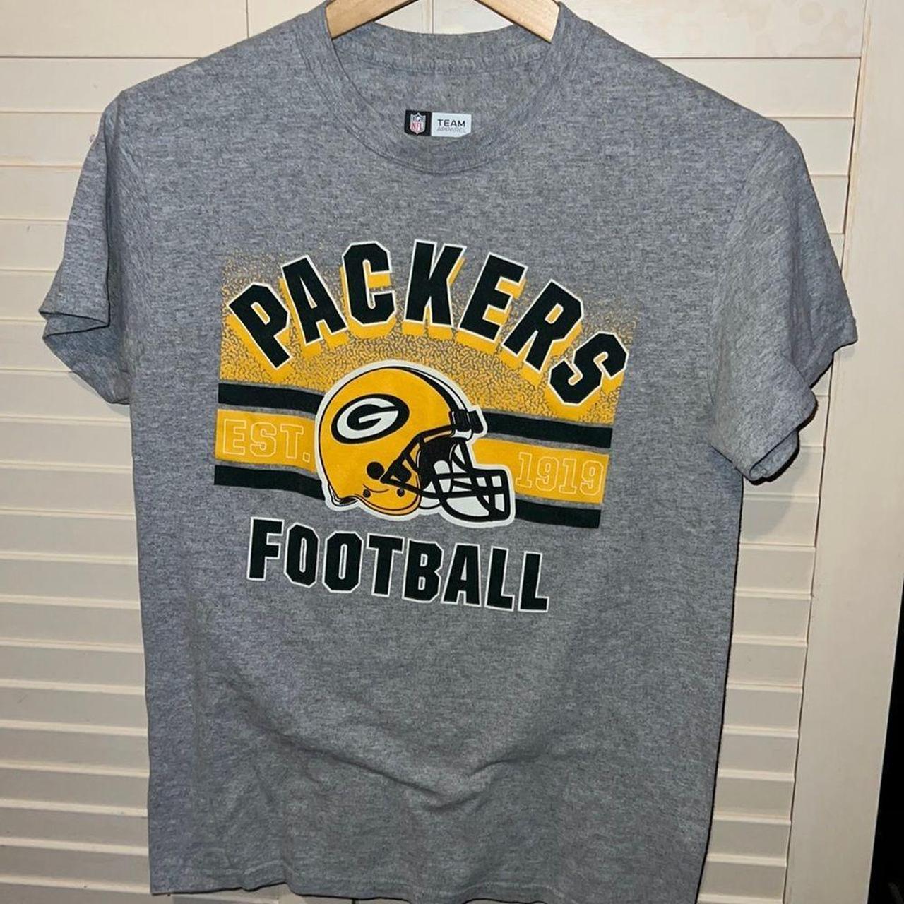 NFL Team Apparel Green Bay Packers Short Sleeve - Depop