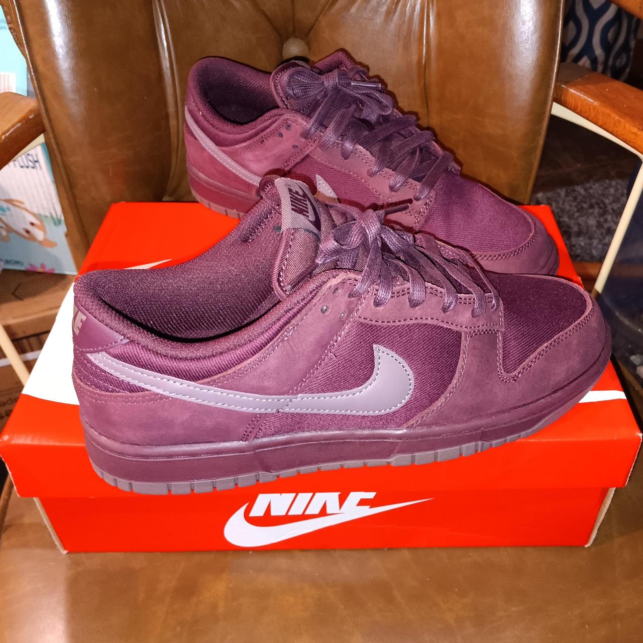 dunk low burgundy