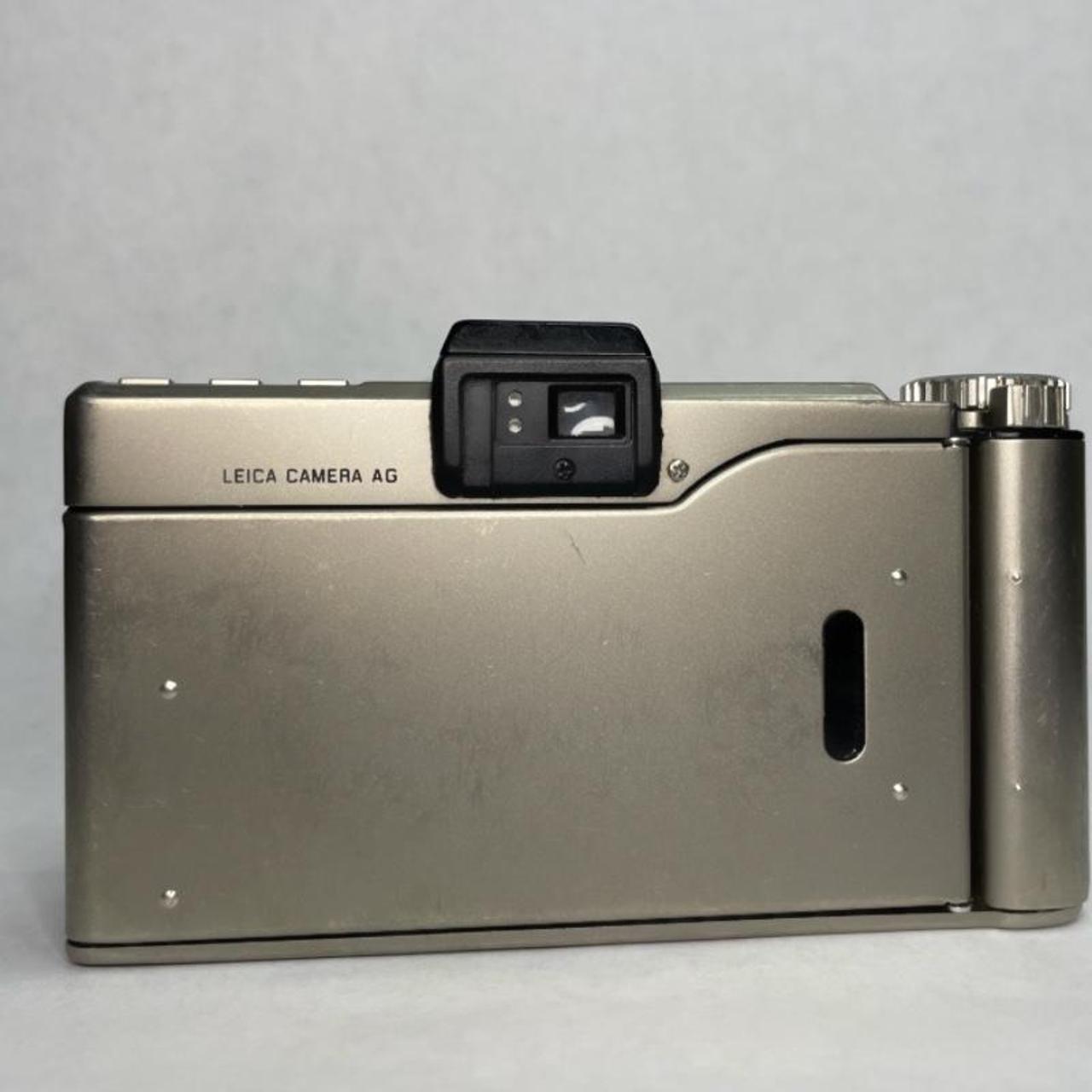 Leica Grey Cameras-and-accessories (5)