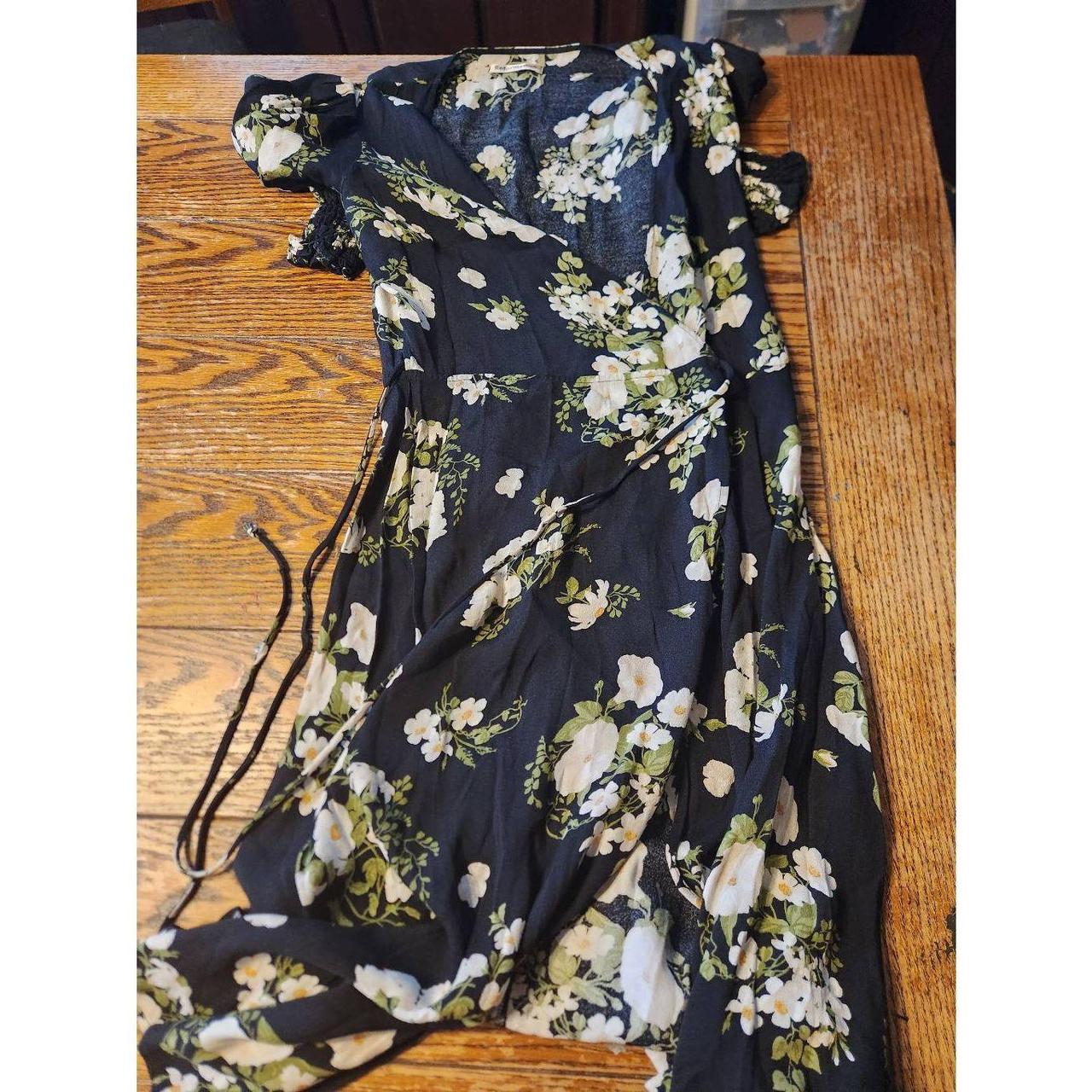 REFORMATION Carina Celeste Floral Midi Wrap Dress in. Depop