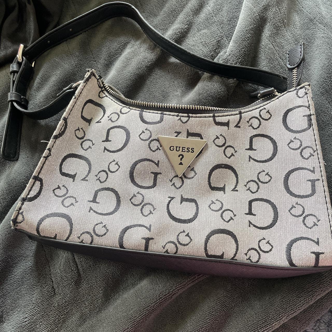 item listed by niihendrixxx