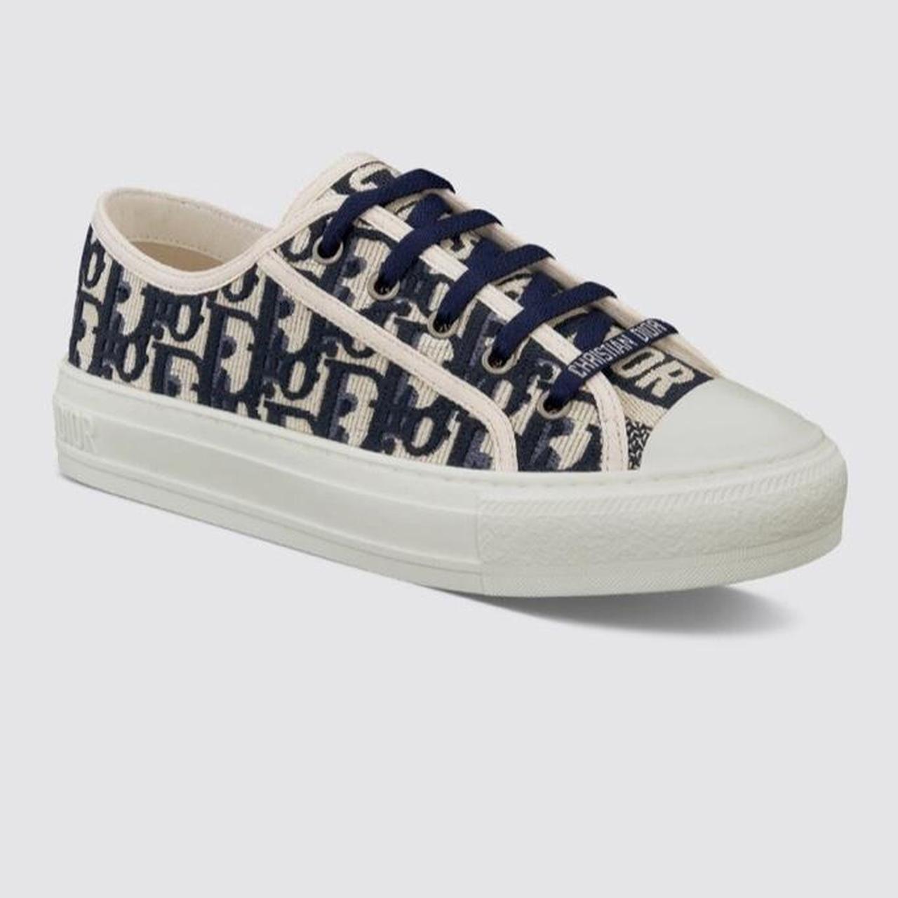 item listed by niihendrixxx