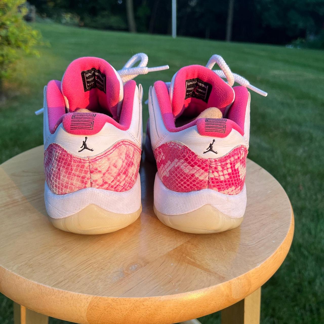 Jordan 11 pink snakeskin low online