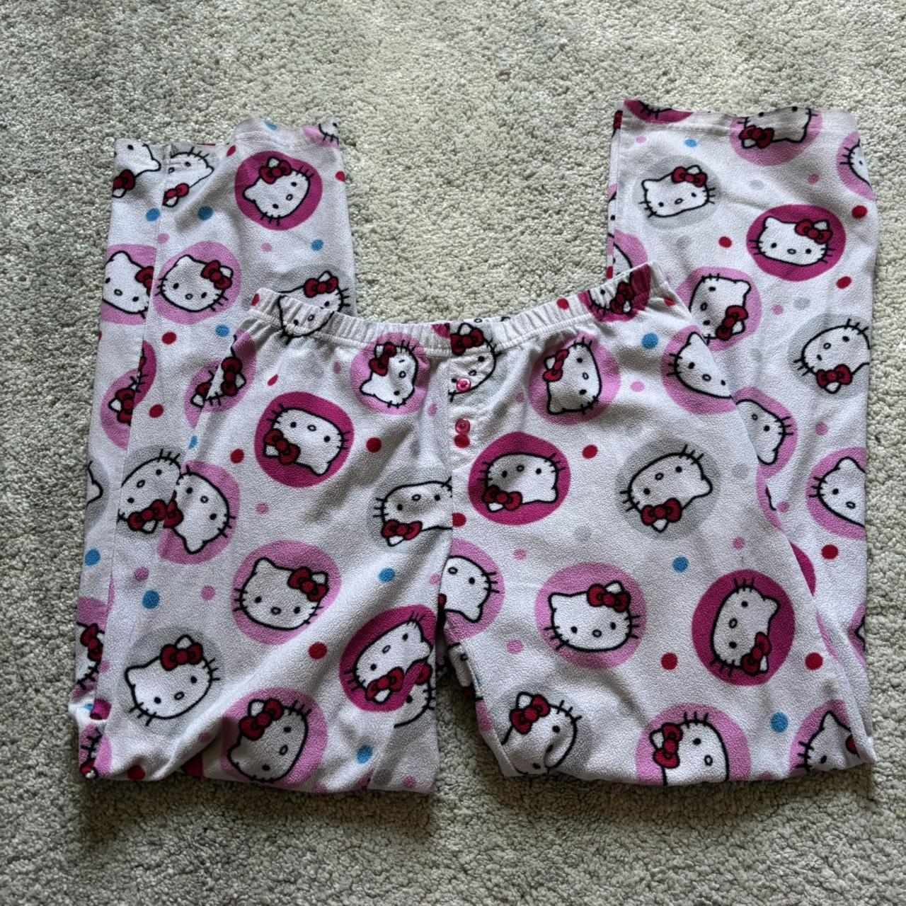 item listed by fatisales