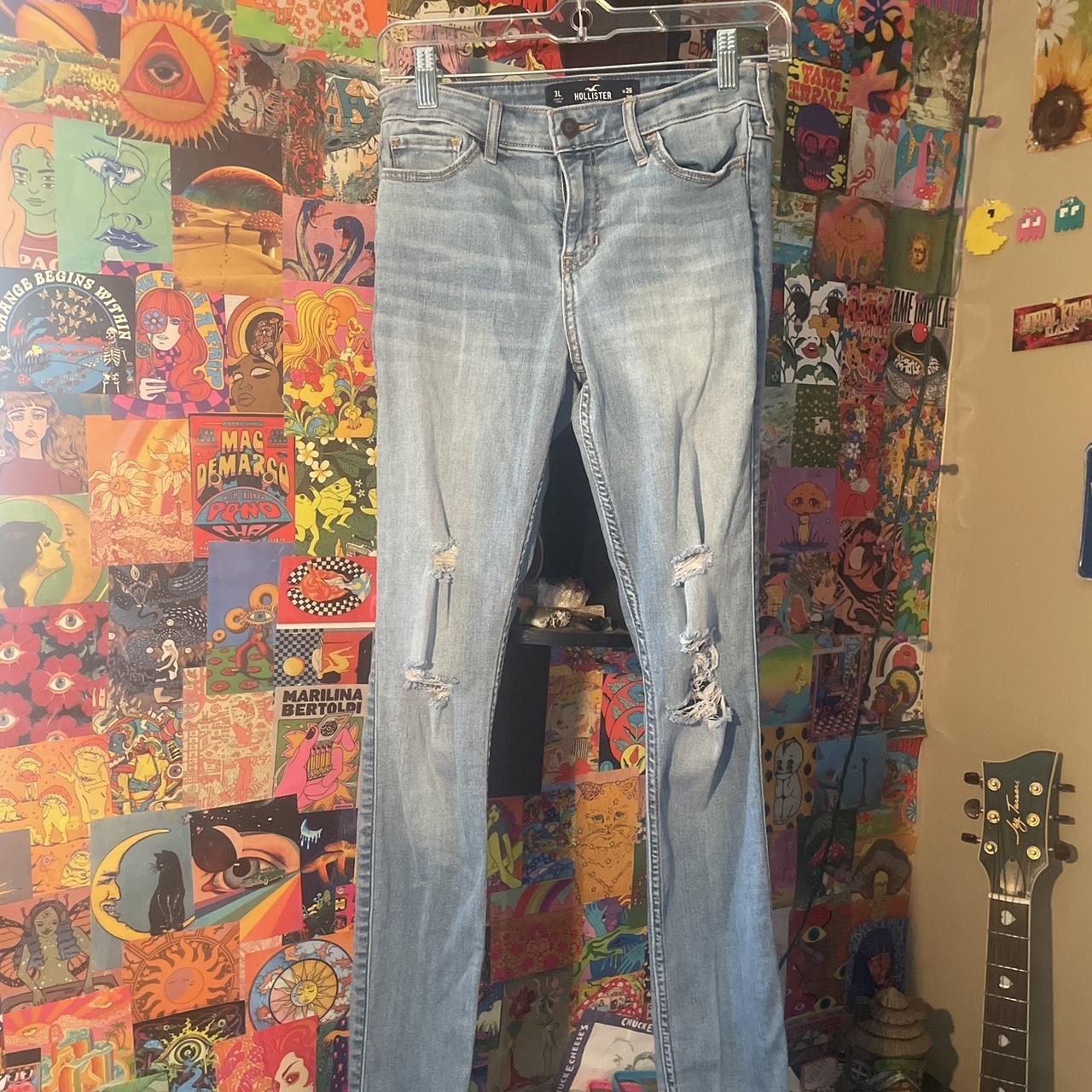 Hollister ripped jeans. #hollister #jeans - Depop