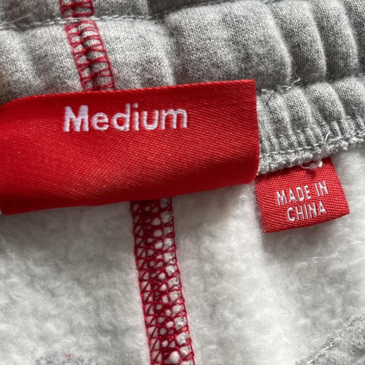 Jogging Supreme Coverstitch Taille : L État : | Depop Jogging Supreme Coverstitch Taille : L État : | Depop