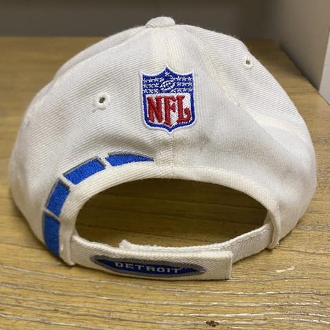 Detroit Lions NFL Mitchell & Ness Snapback Hat - Depop