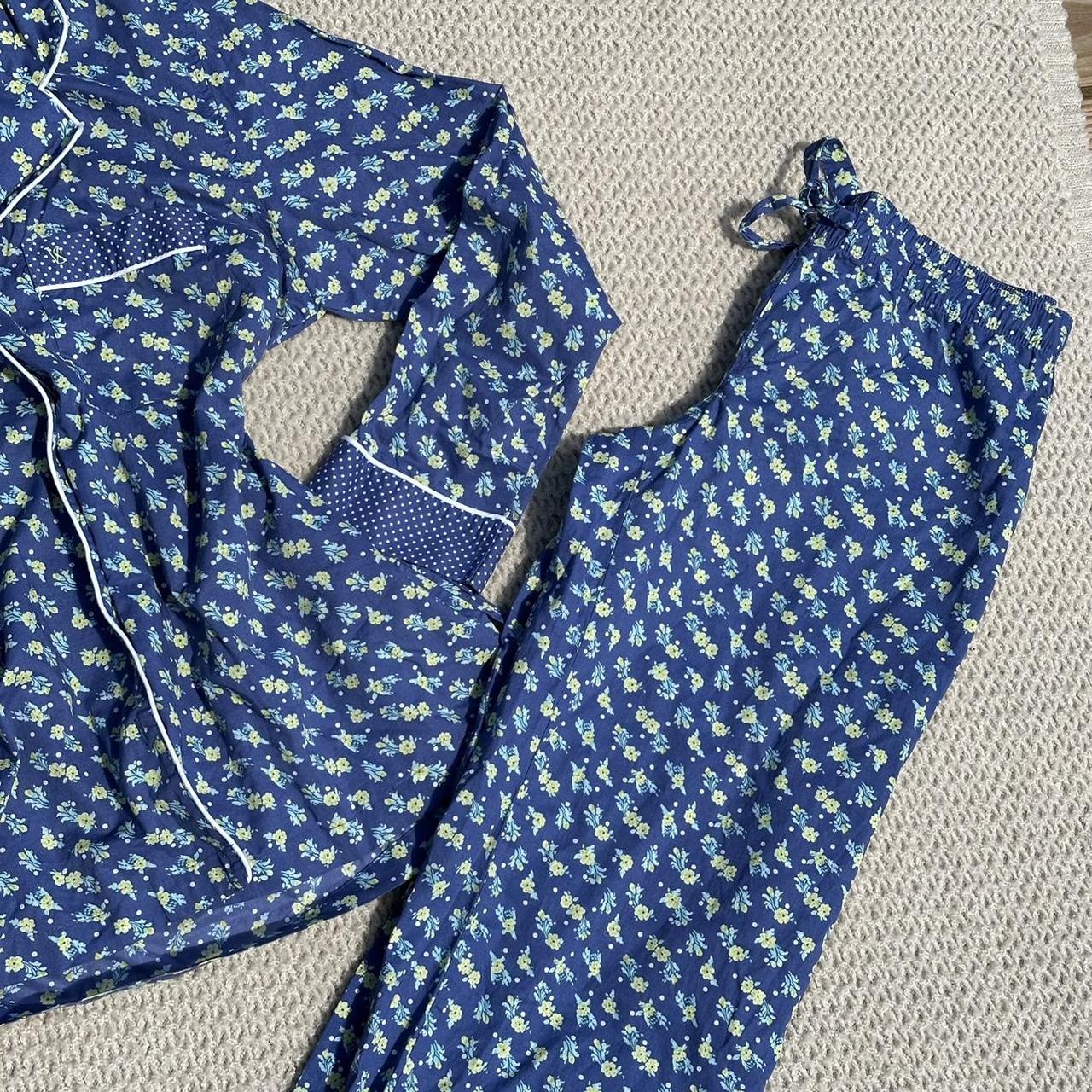 SOLD popular Vintage Victorias Secret Sleep set