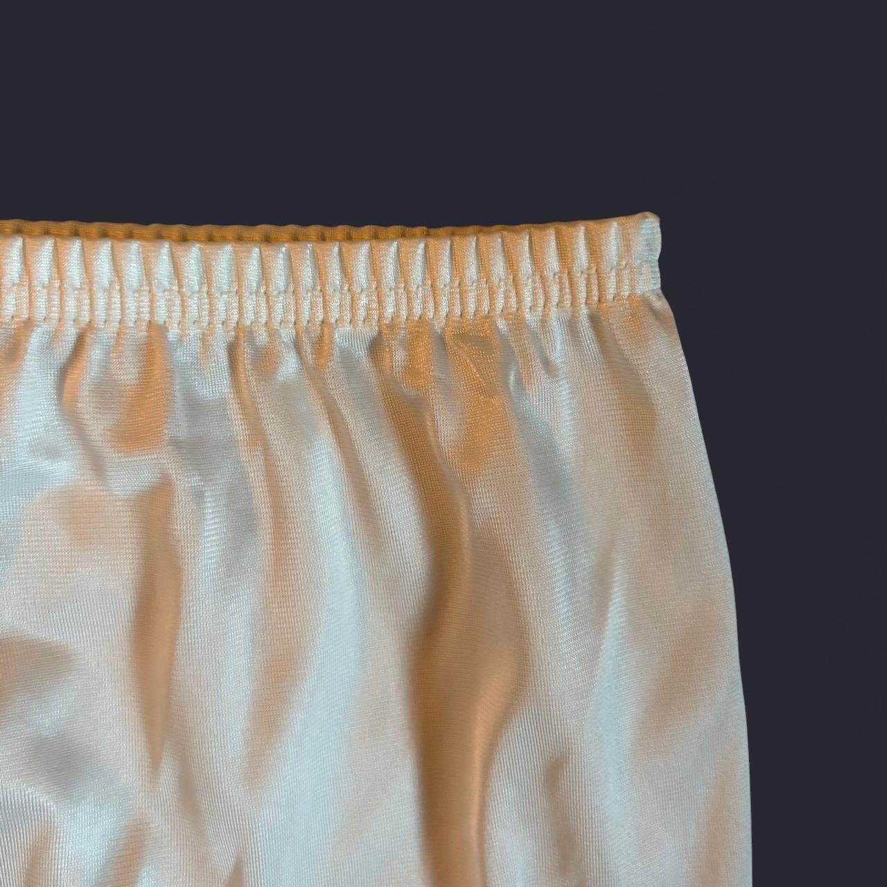 Vintage Women's Nylon Skirt - White - S – Vintage… - image 3