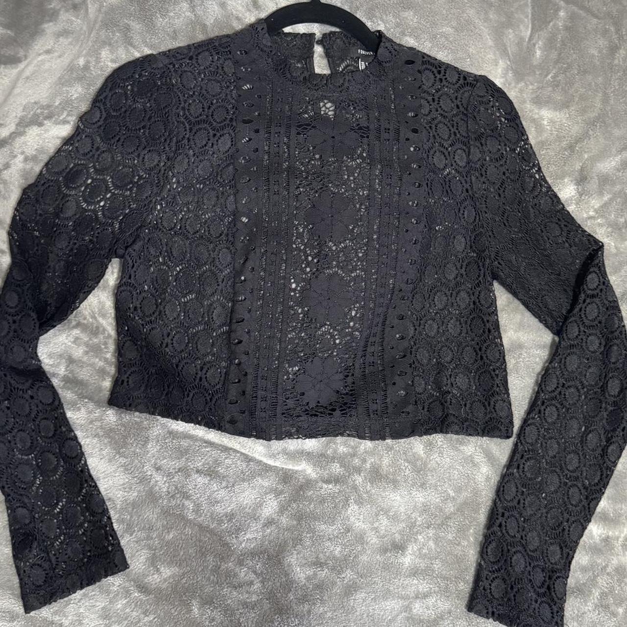 Forever 21 top Cropped lace, long sleeve L but Depop