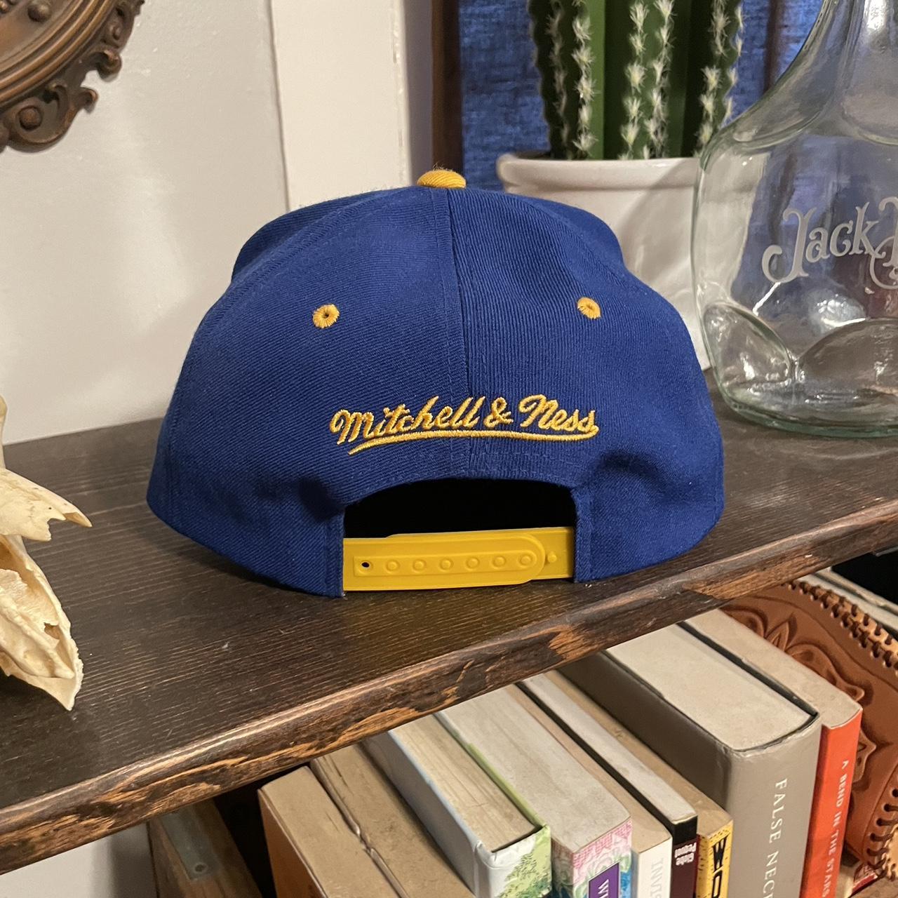 Mitchell & Ness NFL Vintage Los Angeles Rams Logo Yellow Blue SnapBack Cap  Hat