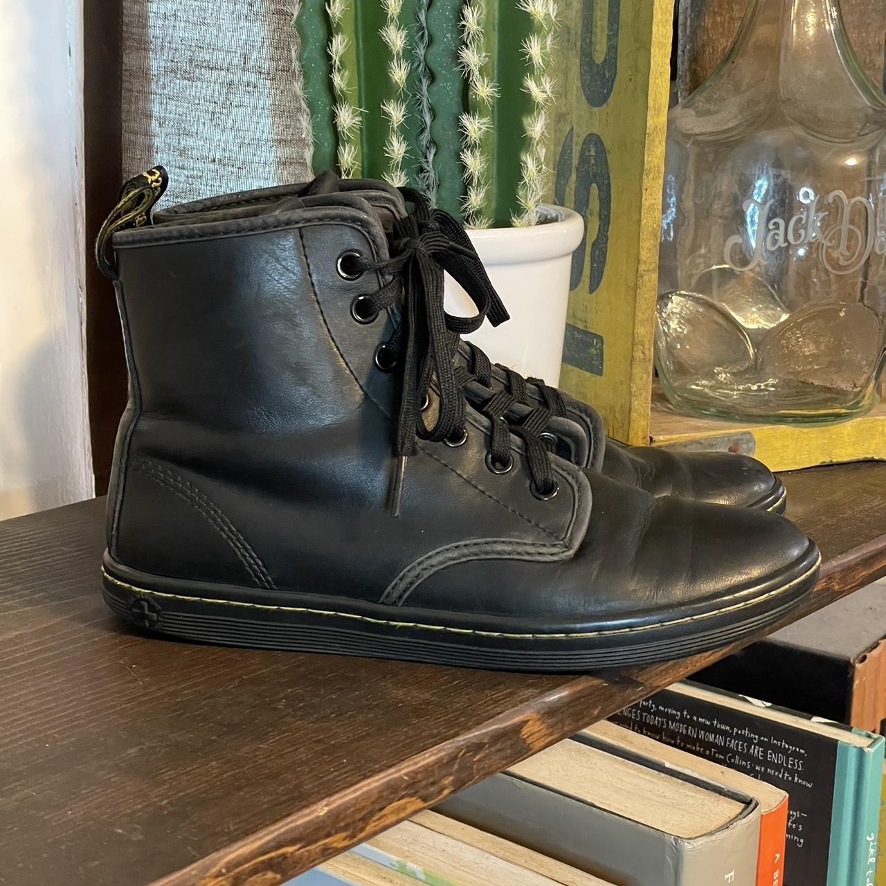 Dr martens shoreditch greasy best sale