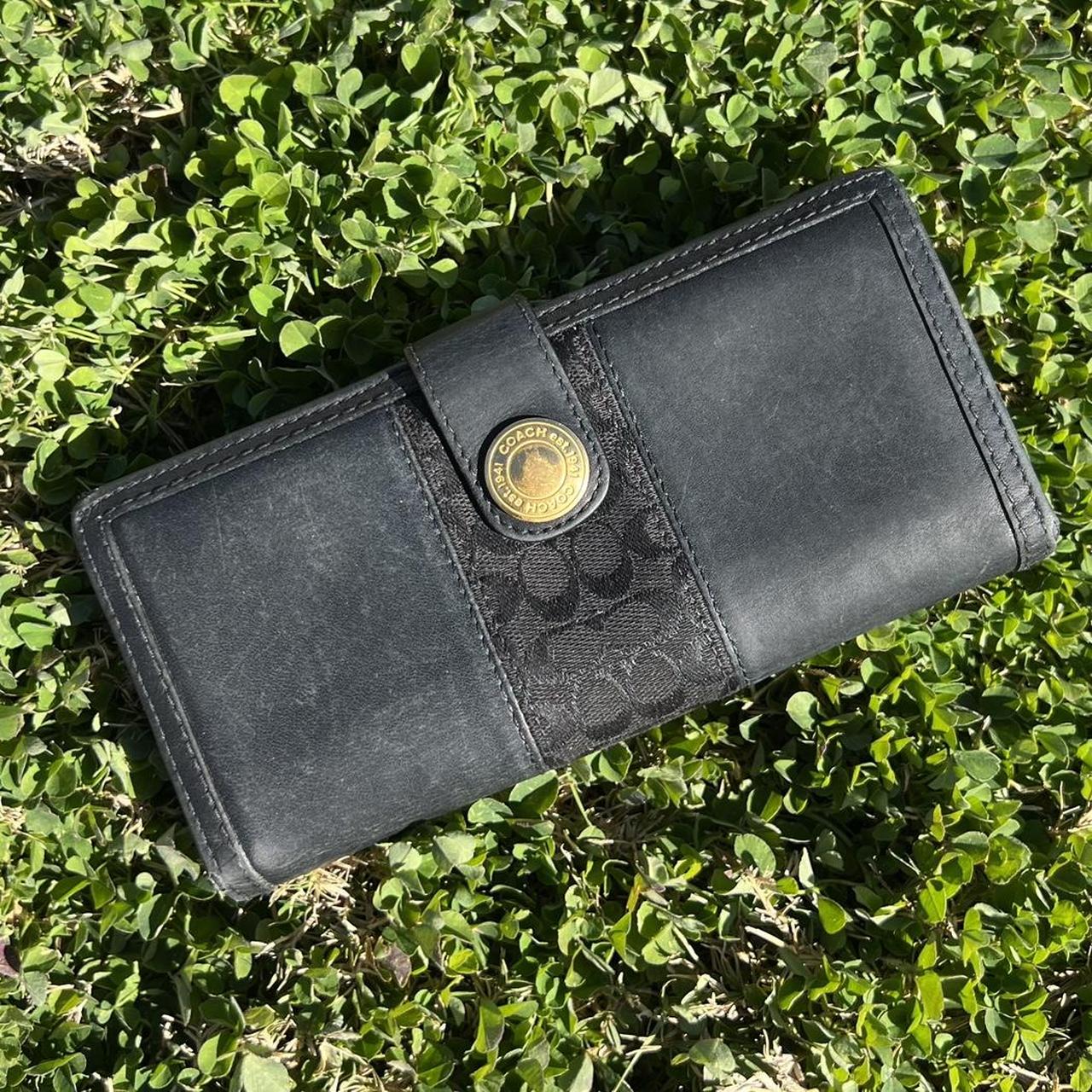 小物 Vintage Coach Legacy Long Wallet Y2K Vintage Coach Legacy Hampton Bi-Fold Black Leather | Depop