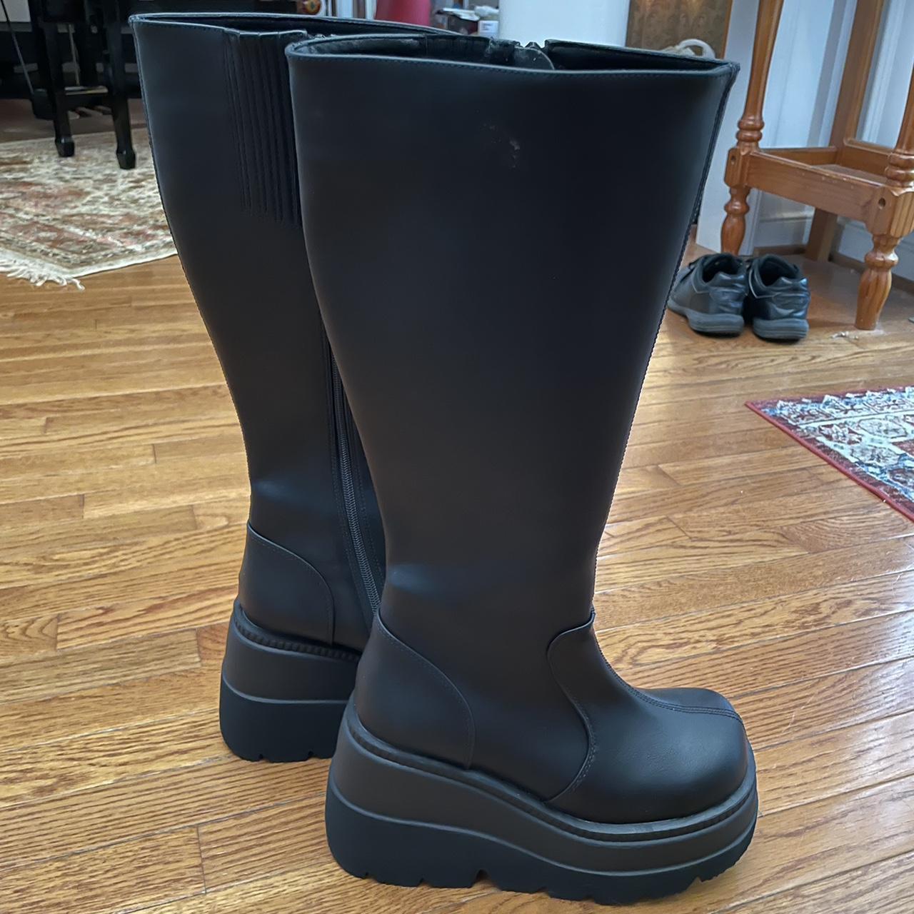 demonia boots shaker 100