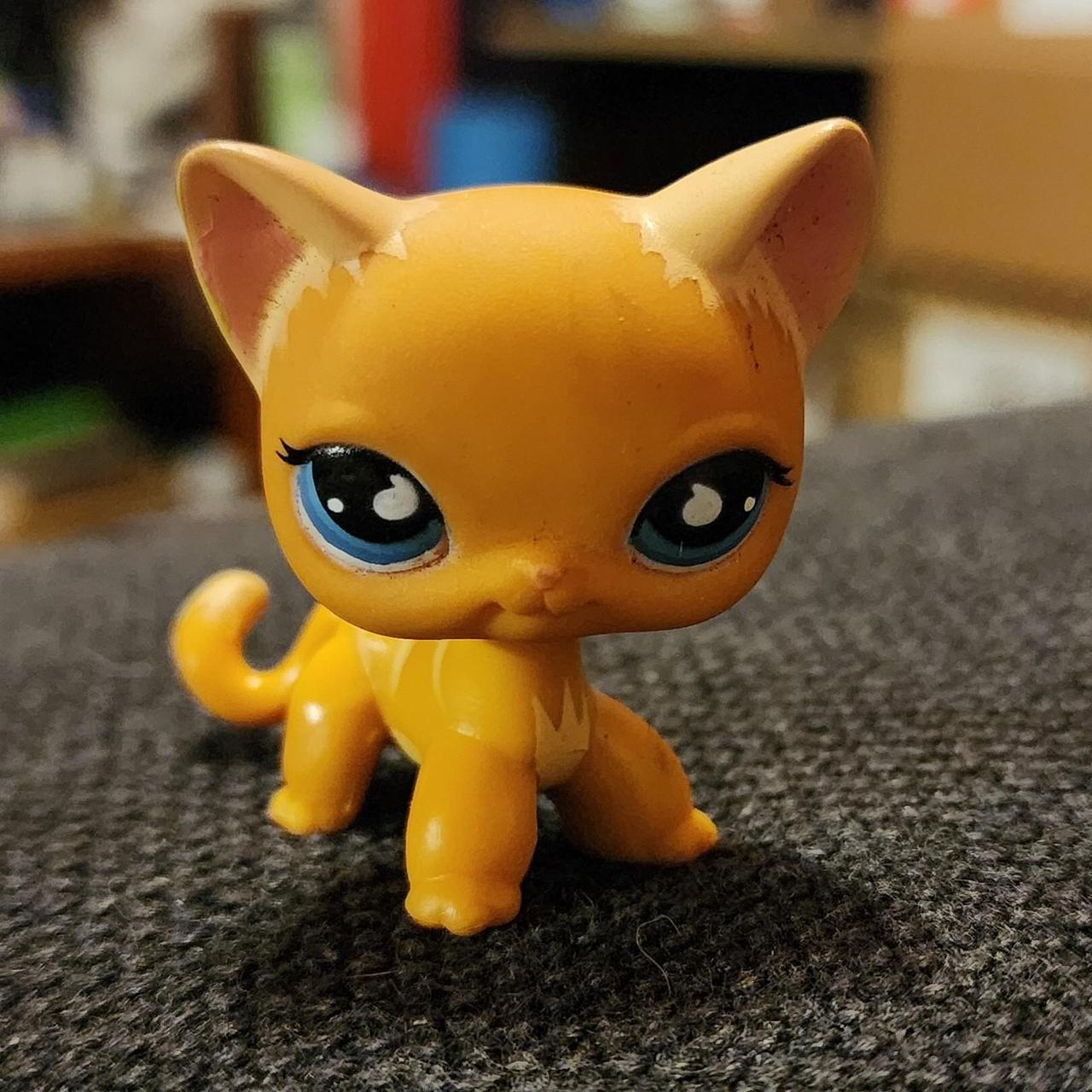 Lps #525 Short-haired Orange Tabby Cat 🧡 Year:... - Depop